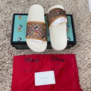 Gucci x Disney slides